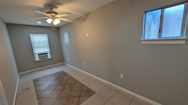 Building Photo - 412 Cordell St