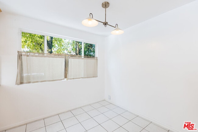 Building Photo - 23020 Wrencrest Dr