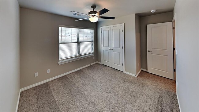 Building Photo - 9125 Poppey Pl