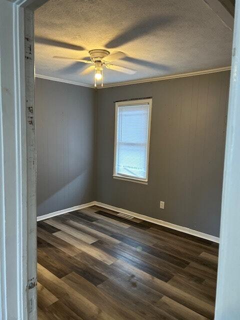 Building Photo - 2105 S Waldemere Ave