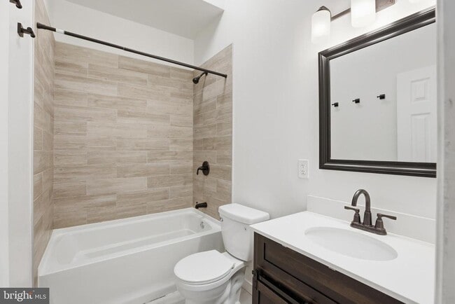 Building Photo - 1912 9th St NW