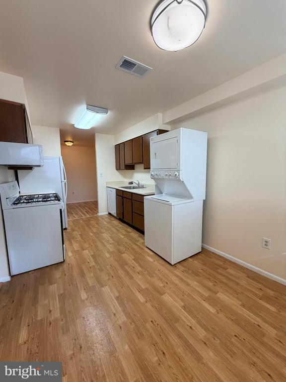 Building Photo - 1 Wye Oak Dr