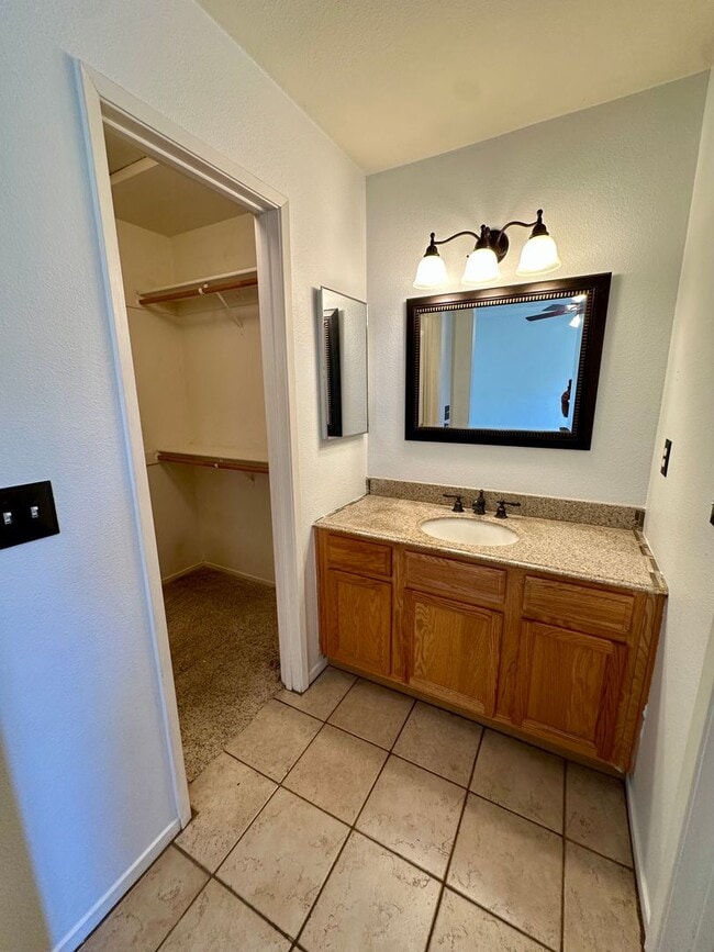 Building Photo - Well maintained 3 Bedroom Home in Willow G...