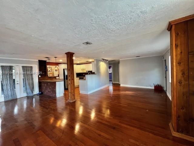 Building Photo - 2201 N 56th Terrace