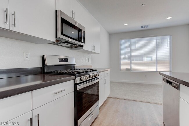 Building Photo - 70 Harrison Rose Ct