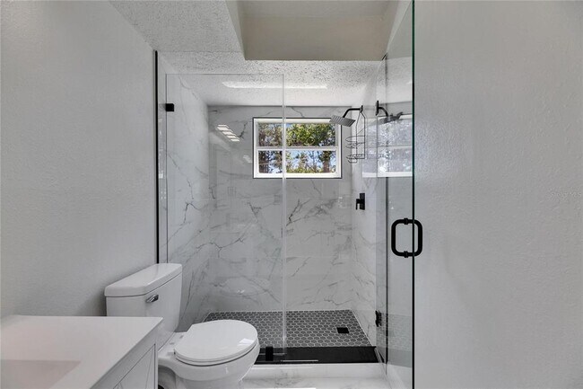 Building Photo - 564 Florida Cir S