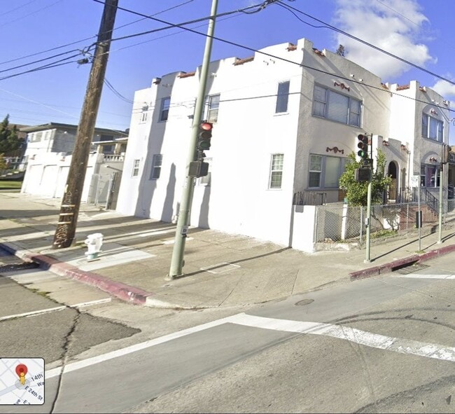 Building Photo - 2401 14th Ave