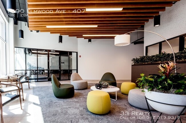 Building Photo - Centrum Evanston - Luxury 2 Bedroom 2 Bath