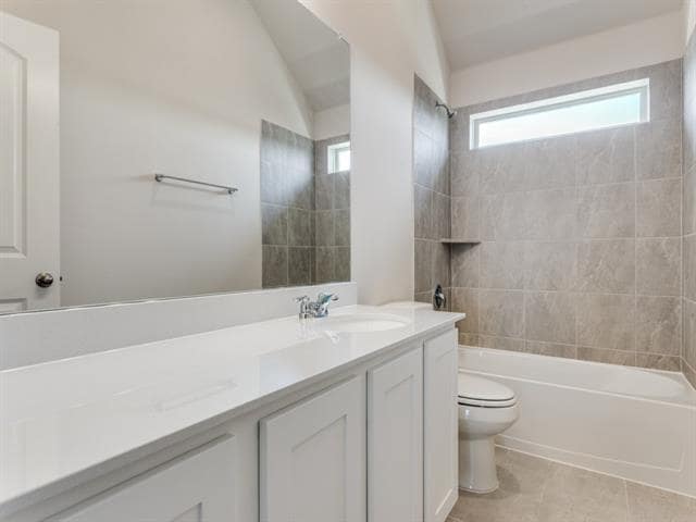 Building Photo - 529 Brozgold Ave