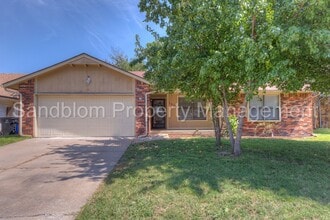 Building Photo - For Lease | Broken Arrow - Union Schools |...