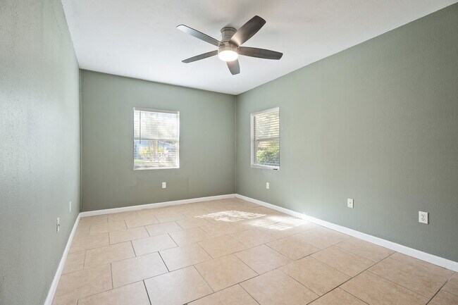 Building Photo - 108 Bonita Ave