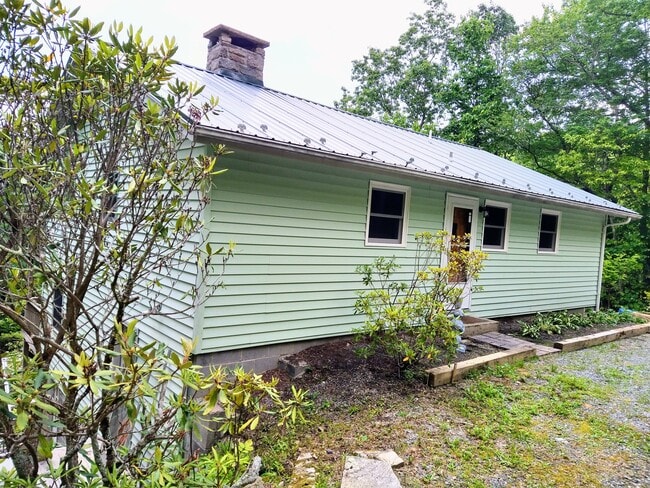 Building Photo - 295 Ozzie Cornett Dr