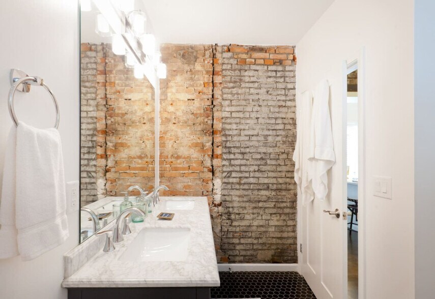 Building Photo - 202 Magnolia St