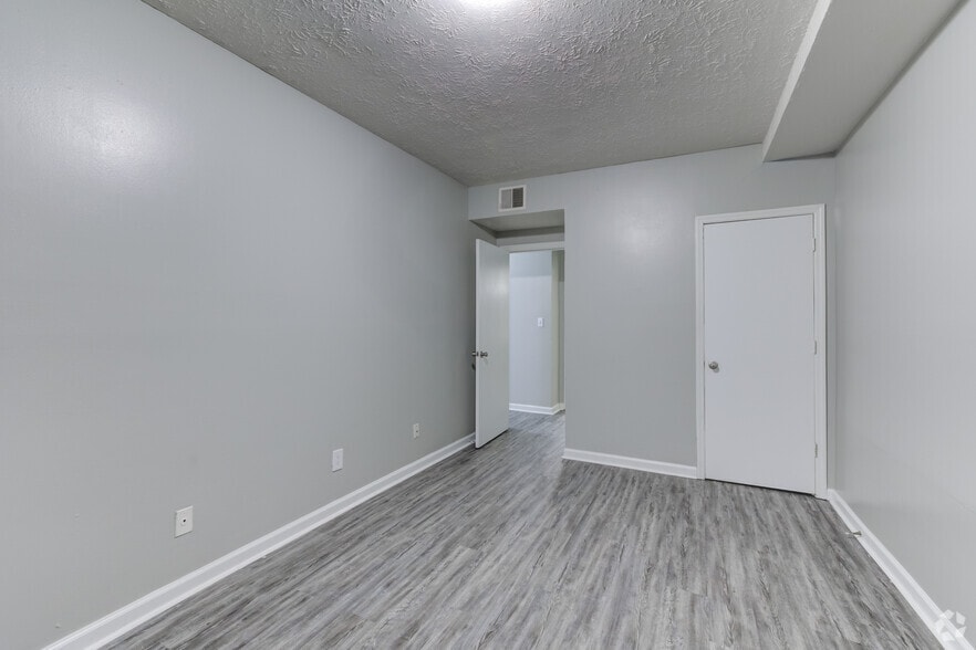 2BR, 1BA - 1,000SF - Matador North Apartments
