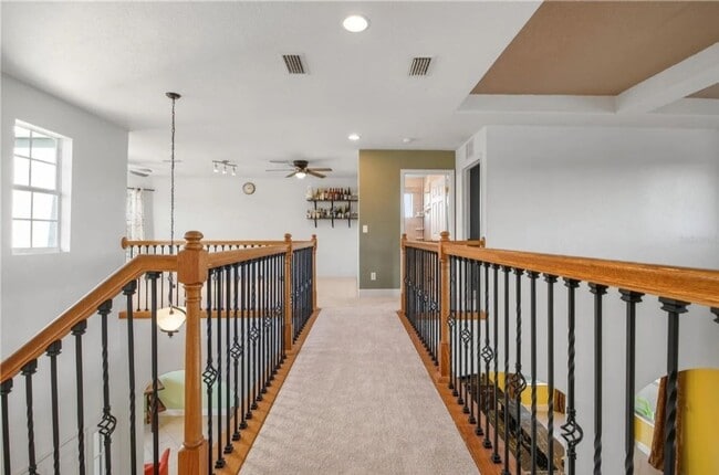 Building Photo - NORTH PORT - Rare Waterfront 4 bedroom pool home Annual/Unfurnished