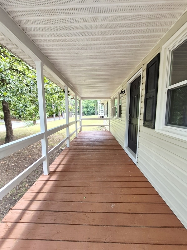Building Photo - 3041 Clintwood Rd