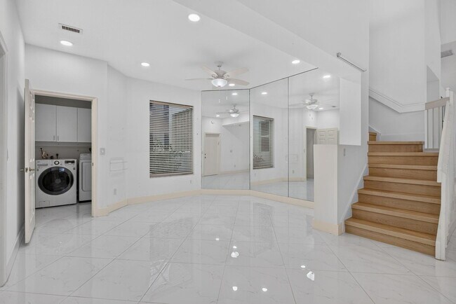 Building Photo - 7087 NW 78th Pl