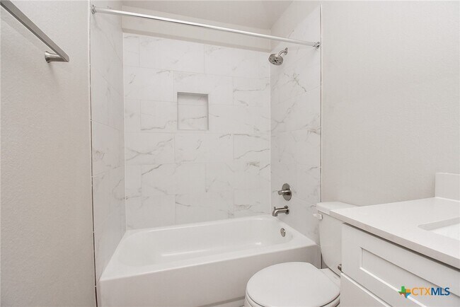 Building Photo - 544 Buckskin Dr