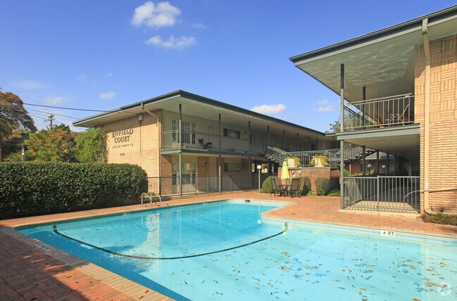 Building Photo - Enfield Court Apartments