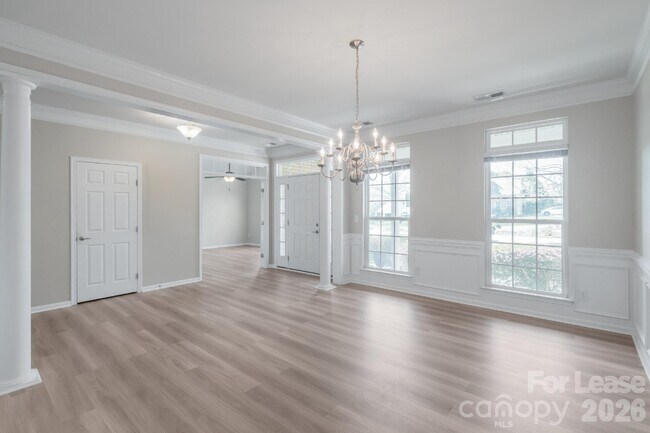 Building Photo - 3048 Arsdale Rd