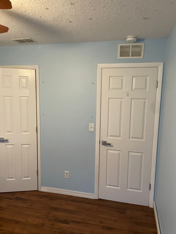 Building Photo - 537 Trend Rd