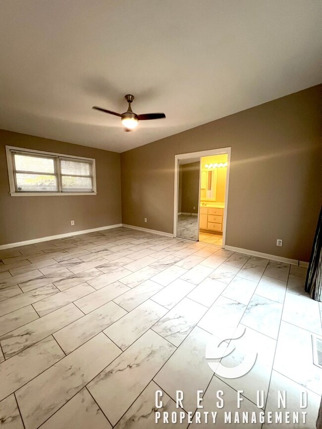 Building Photo - PRICE JUST REDUCED!!!! ? Modern 3 Bedroom / 2 Bath Home – A Cook’s Dream Kitchen & Perfect Outdoo...