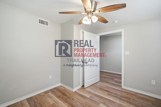 Building Photo - Updated 3-Bedroom Home Near Tarleton State University