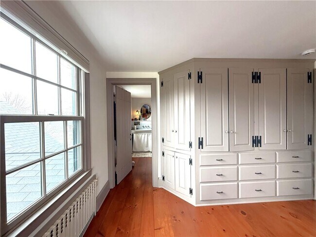 Building Photo - 2678 E Main Rd