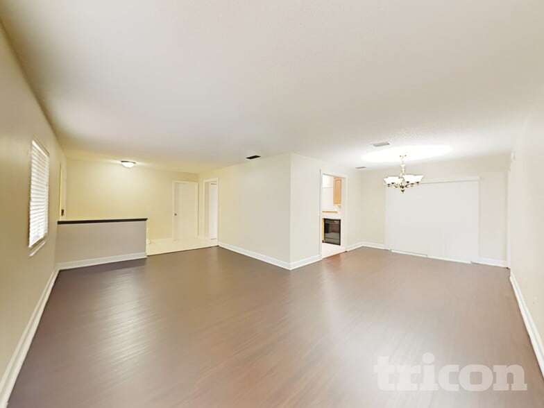 Building Photo - 260 12 League Cir