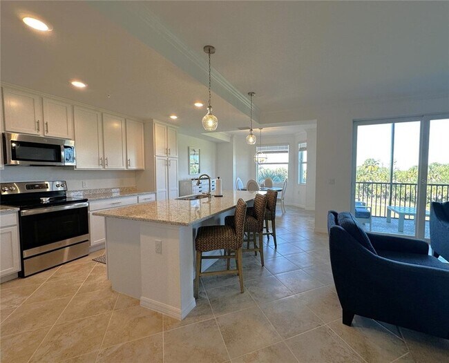 Building Photo - 14041 Heritage Landing Blvd