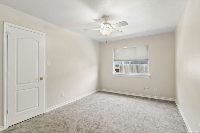 Building Photo - 1303 Bluff Forest