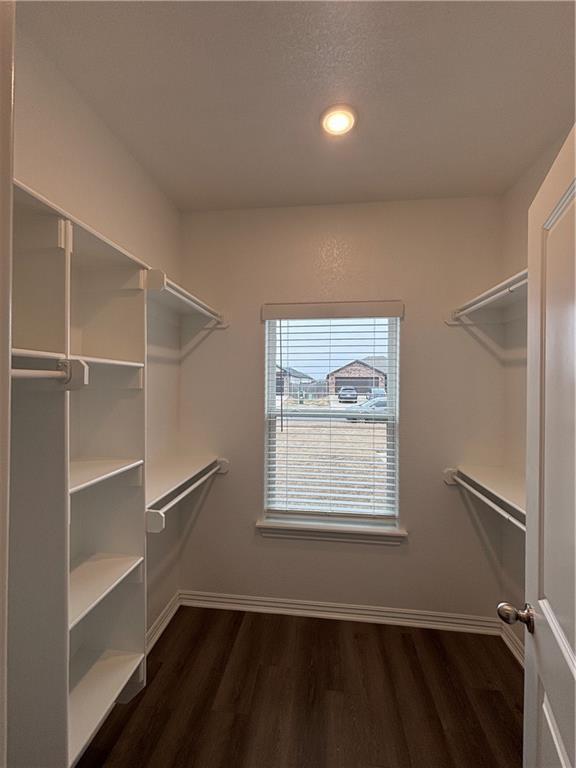 Building Photo - 321 Grove Ln