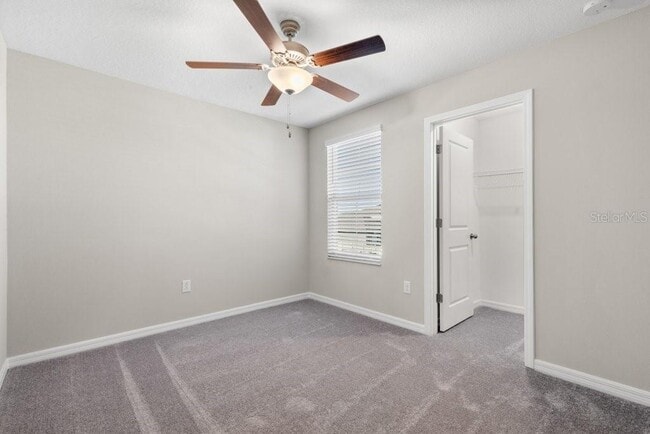 Building Photo - 5245 White Chicory Dr