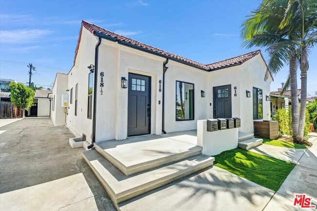 Building Photo - 616 N Vista St