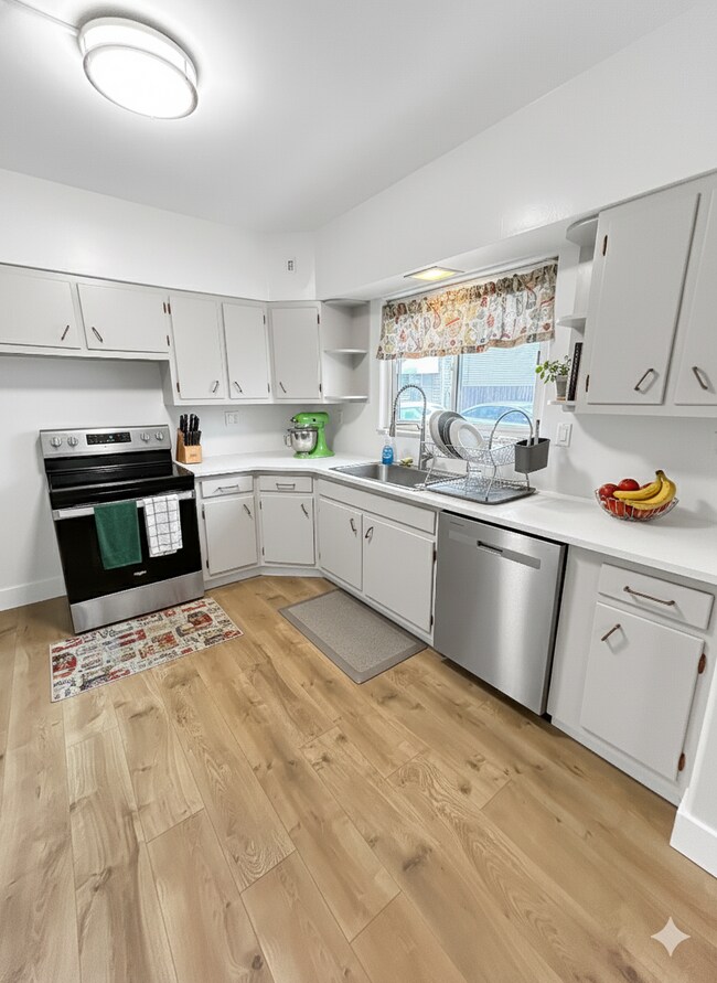 Building Photo - 500 S Mathilda St