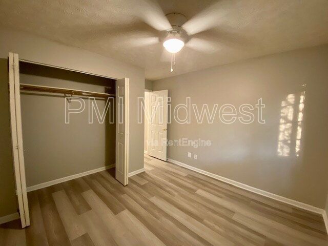 Building Photo - 1542 Creekside Ln