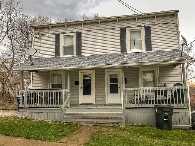 Primary Photo - Kenmore 5th St. Duplex