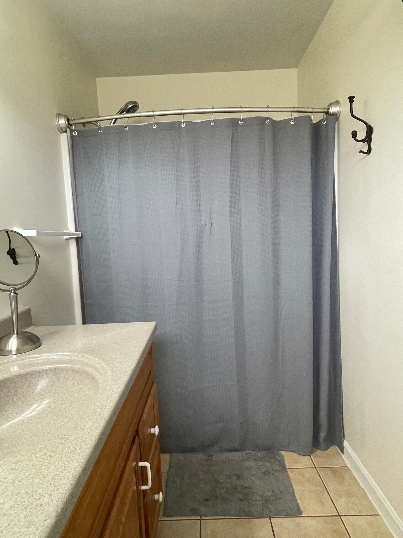 Building Photo - 183 W Anderson Rd