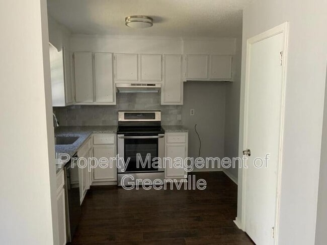 Building Photo - 342 Devonwood Ct