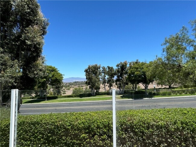 Building Photo - 19 Vernon