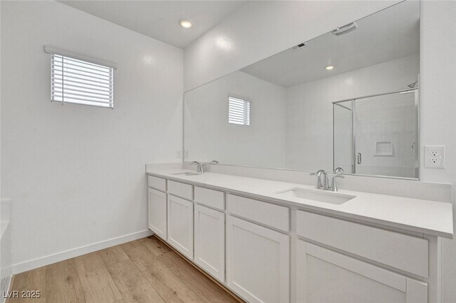 Building Photo - 1498 Marsh Bird St