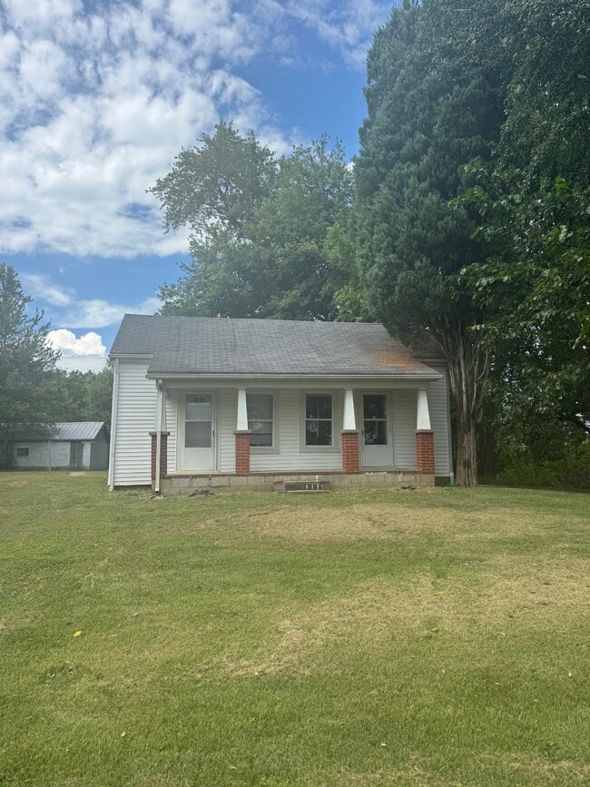 Building Photo - 758 E County Rd 750 N
