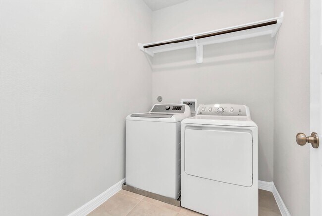 Building Photo - 6627 Jasper Valley Cir