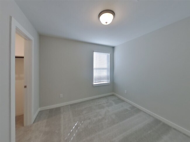 Building Photo - 22733 Terrazzo Dr