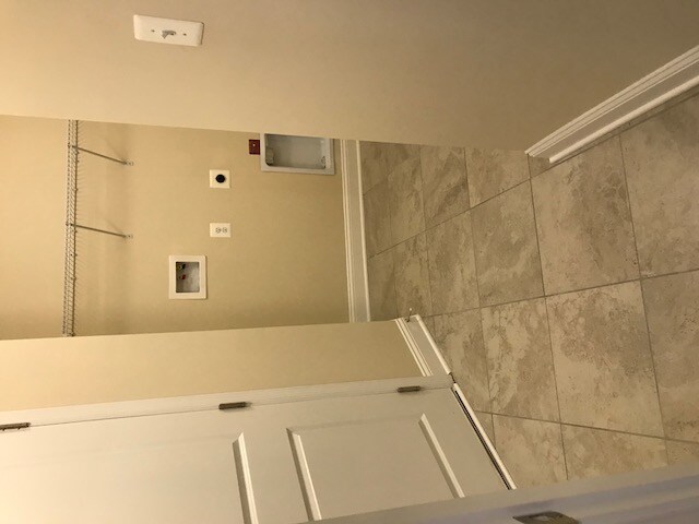 Building Photo - 7094 Banbury Dr