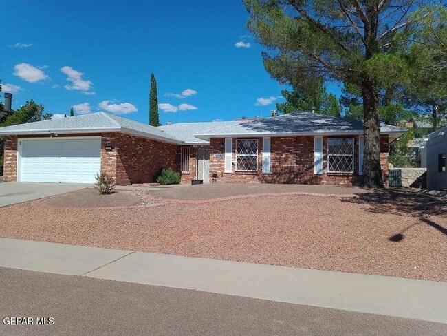 Building Photo - 1392 Adabel Dr