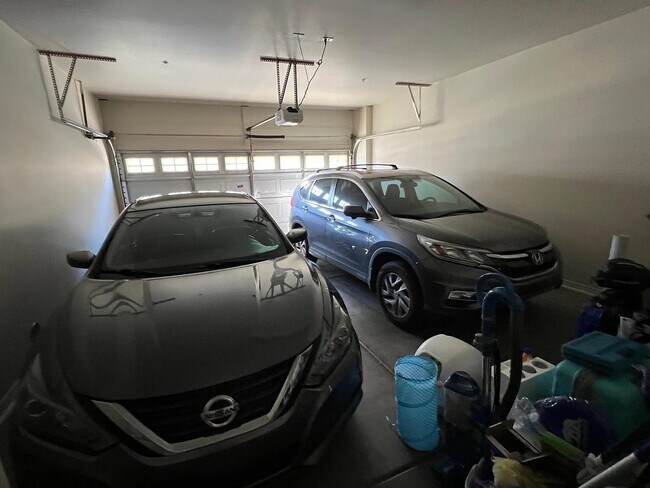 Garage Inside - 2402 E 5th St