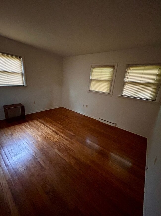 Building Photo - 3 Bed 2 Bath Ranch Home In Lancaster