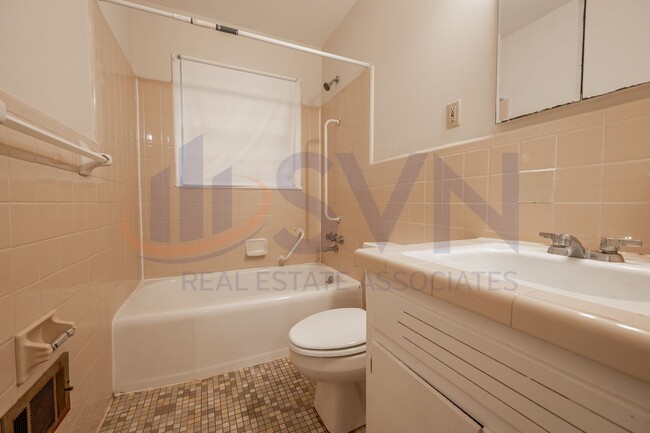 Building Photo - 6-Bedroom Home with Finished Basement