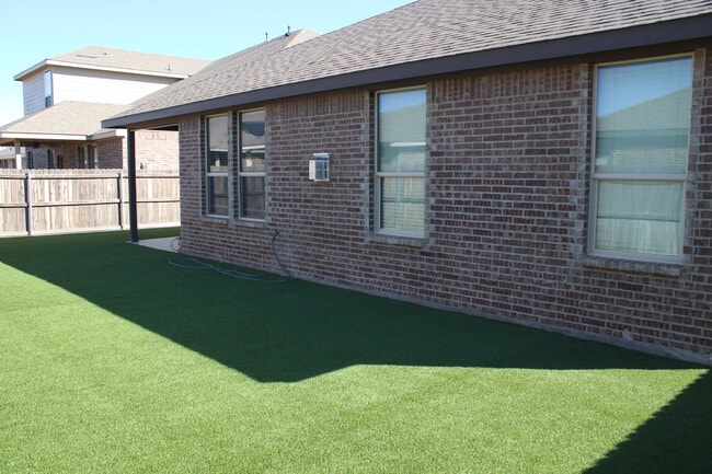 Building Photo - 6814 Colony Rd